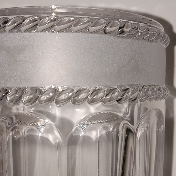 Glass Vase with Tied Bow and Ribbon, Pre-owned - Picture 8 of 8